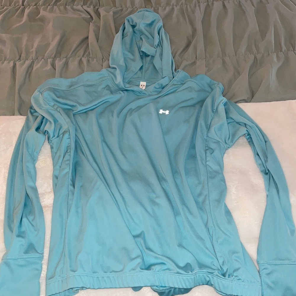 Light weight under armour pull over